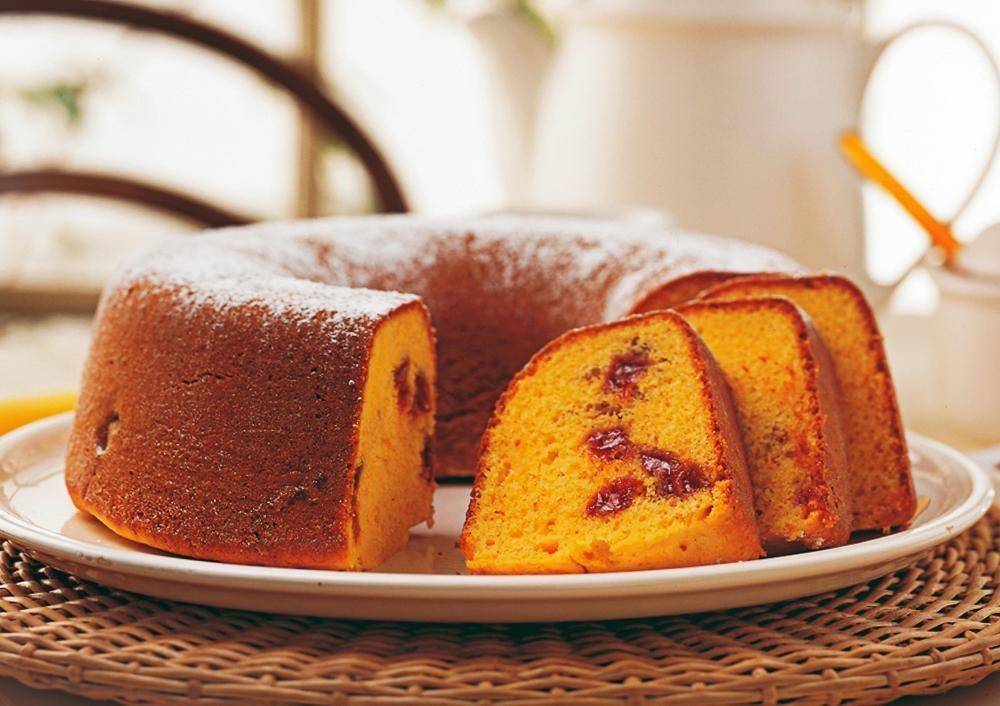 Bolo de Fubá com Goiabada